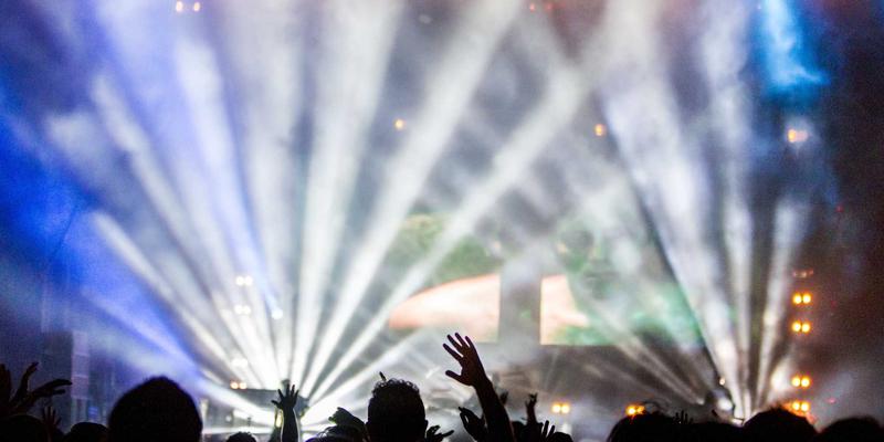 摄影收藏：艺术品交易新蓝海，从古董鉴定到艺术投资的全面指南