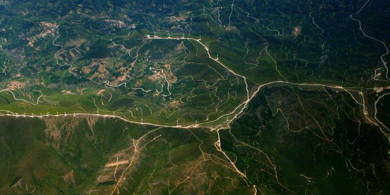 艺术投资新蓝海：战后抽象表现主义油画在亚洲拍卖市场的崛起与鉴定要诀